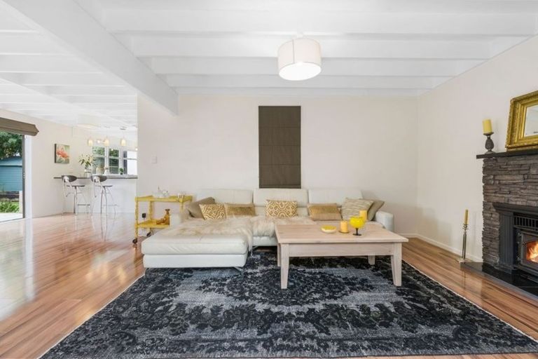 Photo of property in 2/48 Waiau Street, Torbay, Auckland, 0630