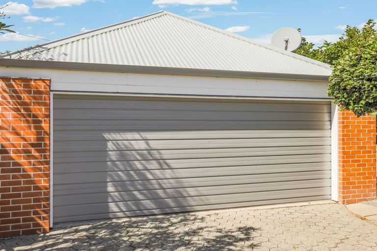 Photo of property in 71 Hamilton Avenue, Ilam, Christchurch, 8041