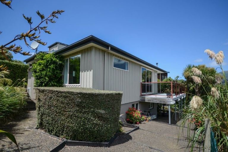 Photo of property in 20 Seaview Lane, Wainui, French Farm, 7582