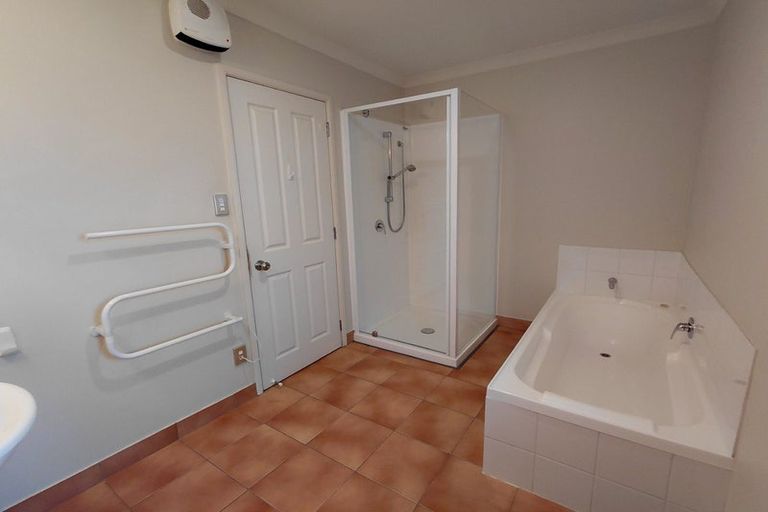 Photo of property in 43 Puhara Avenue, Parklands, Christchurch, 8083