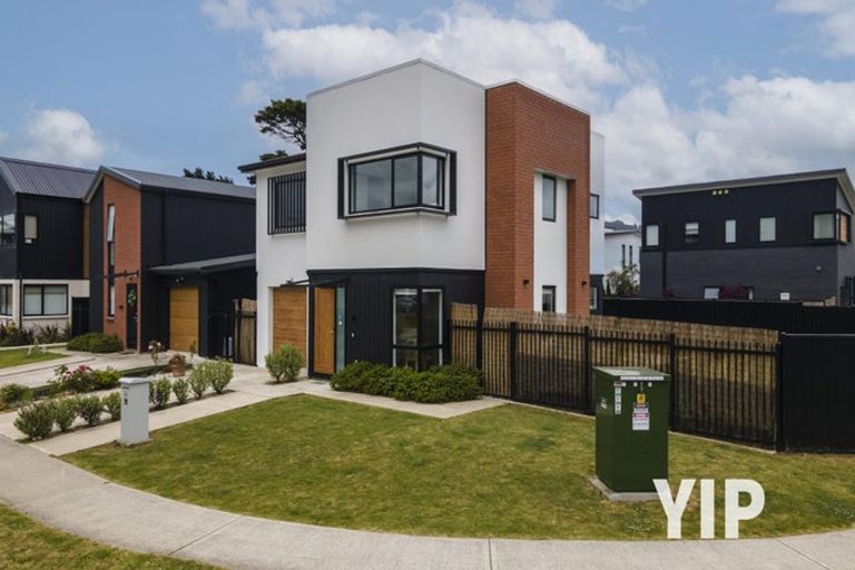 Photo of property in 68 Mawai Hakona Drive, Wallaceville, Upper Hutt, 5018