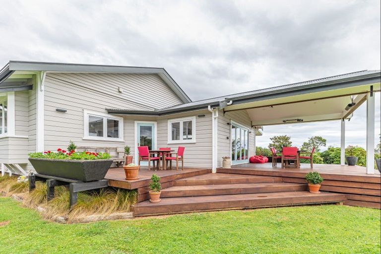 Photo of property in 245 Wallace Road, Koputaroa, Levin, 5571