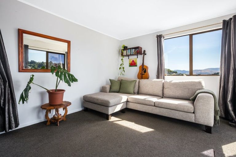 Photo of property in 37 Beaumaris Crescent, Ascot Park, Porirua, 5024