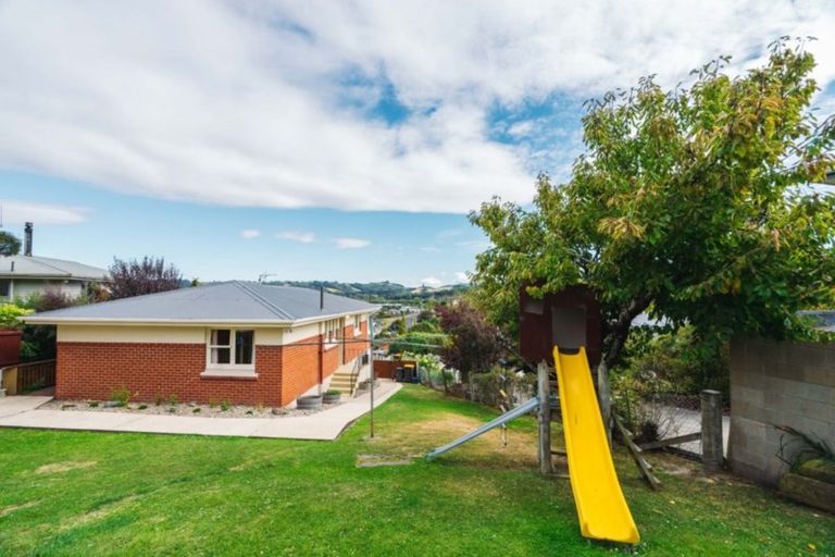 Photo of property in 55 Elwyn Crescent, Green Island, Dunedin, 9018