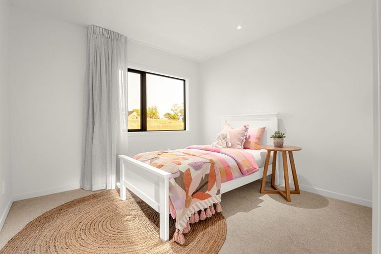 Photo of property in 29 Kauri Point Drive, Rototuna North, 3210