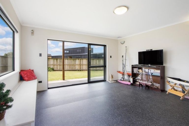Photo of property in 10 Sea Vista, Athenree, Katikati, 3177