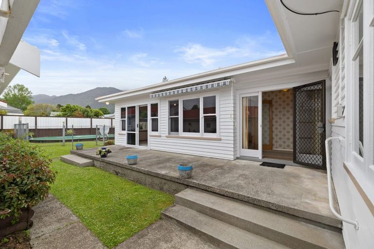 Photo of property in 10 Clarke Avenue, Te Aroha, 3320