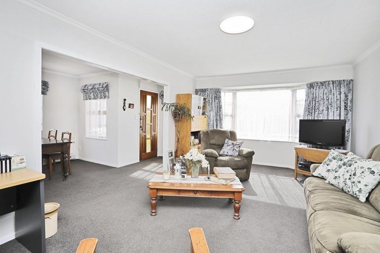 Photo of property in 19 Charles Street, Grasmere, Invercargill, 9810
