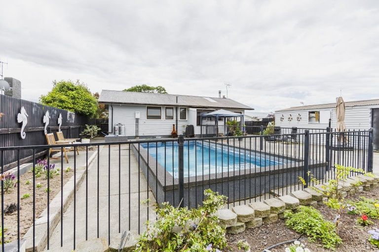 Photo of property in 27 Clarence Cox Crescent, Pirimai, Napier, 4112