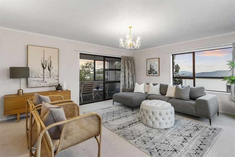 Photo of property in 2/26 Tui Glen Road, Birkenhead, Auckland, 0626