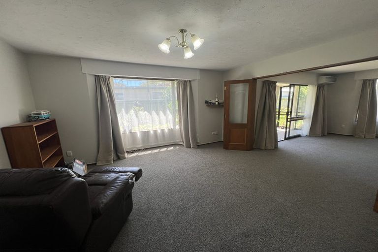 Photo of property in 1/262 Riccarton Road, Upper Riccarton, Christchurch, 8041