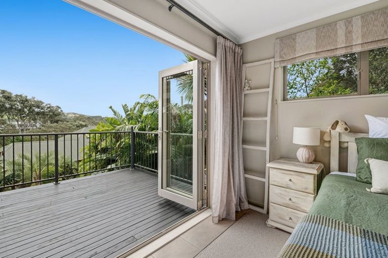 Photo of property in 31a Ocean View Road, Hatfields Beach, Orewa, 0931