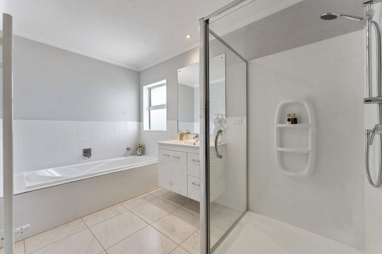 Photo of property in 19 Turua Rise, Karaka, Papakura, 2113