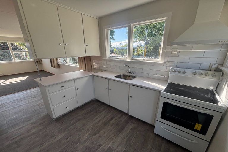 Photo of property in 1/1 Colman Avenue, Sockburn, Christchurch, 8042