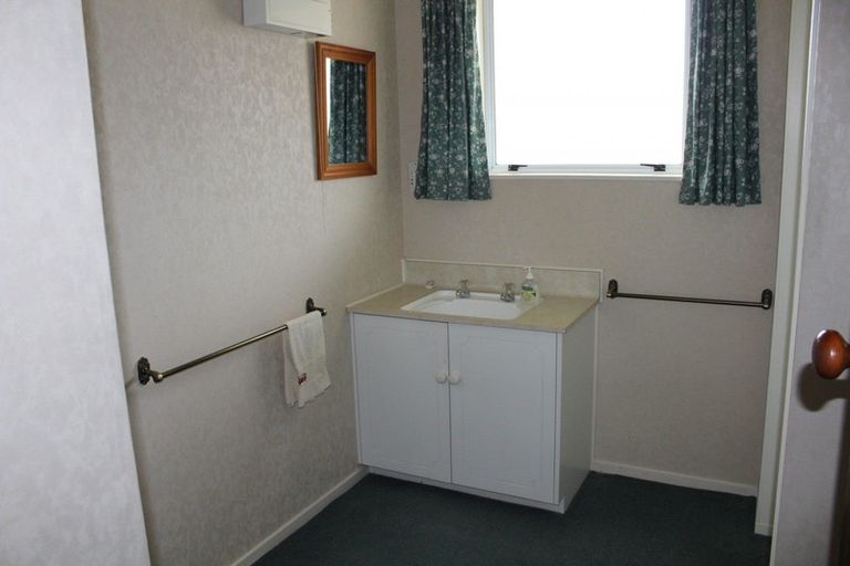 Photo of property in 9a Calder Place, Winton, 9720