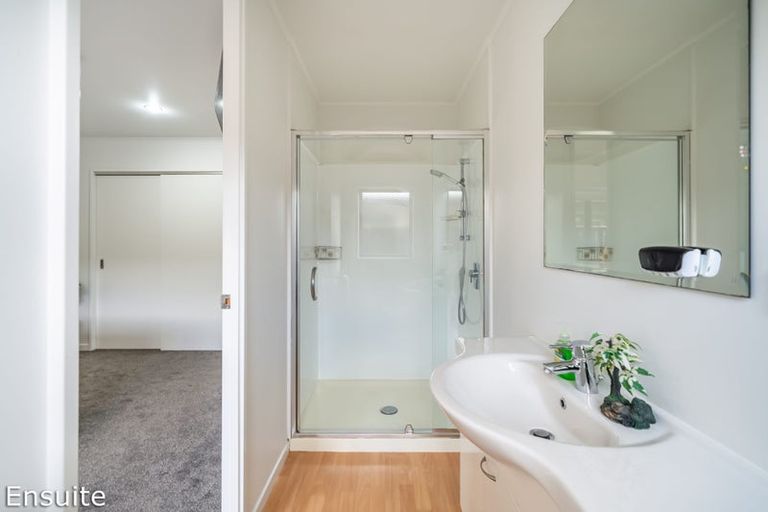 Photo of property in 7 Diamond Grove, Brown Owl, Upper Hutt, 5018