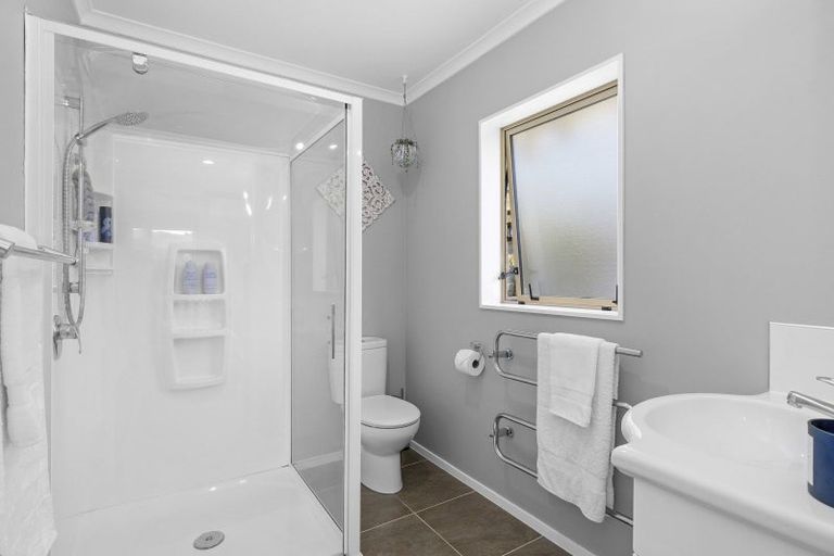 Photo of property in 103 Kirton Drive, Riverstone Terraces, Upper Hutt, 5018