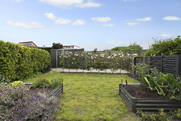 Photo of property in 24 Tanners Road, Mangere Bridge, Auckland, 2022