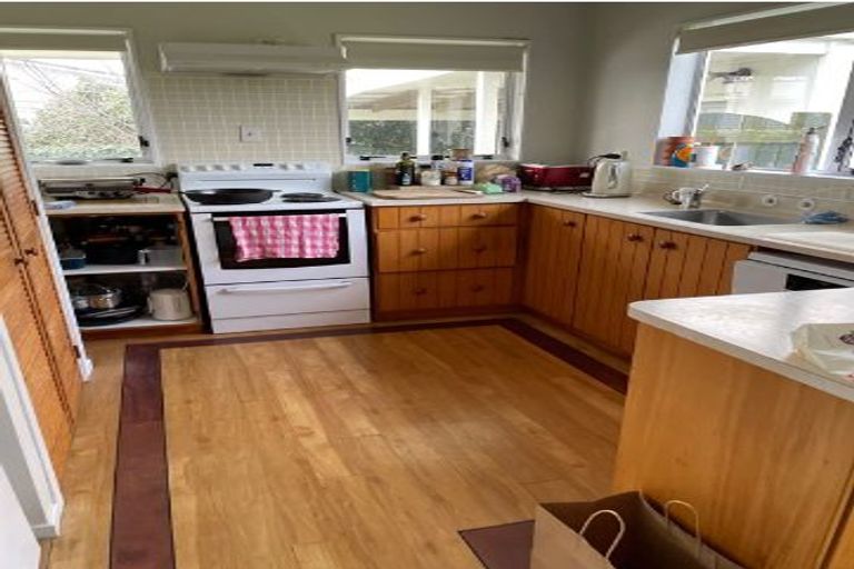 Photo of property in 42 Francis Road, Paraparaumu Beach, Paraparaumu, 5032