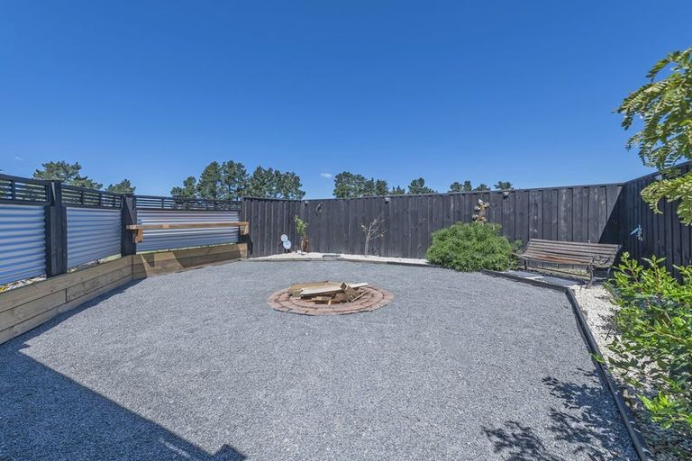 Photo of property in 13 Huntaway Lane, Dunsandel, 7682