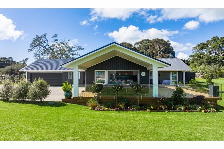 Photo of property in 150 Estuary Drive, Mangawhai Heads, Mangawhai, 0505