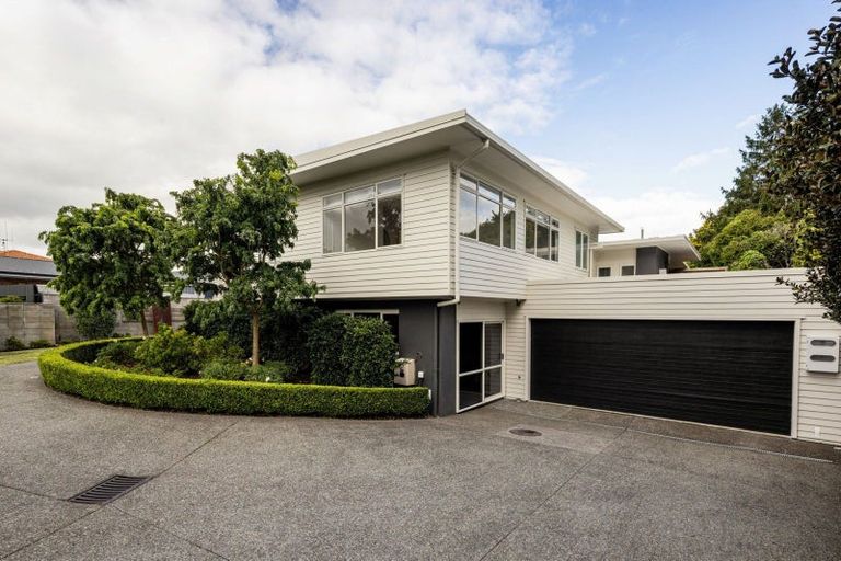 Photo of property in 42 Beerescourt Road, Beerescourt, Hamilton, 3200