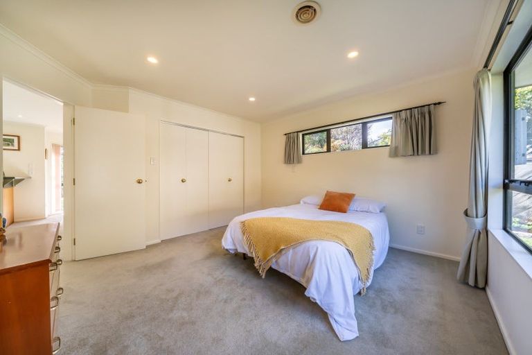 Photo of property in 13 Carlow Grove, Birchville, Upper Hutt, 5018