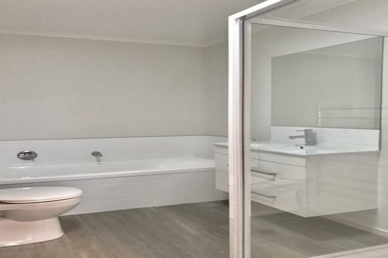 Photo of property in 12 Fuller Street, Papamoa Beach, Papamoa, 3118