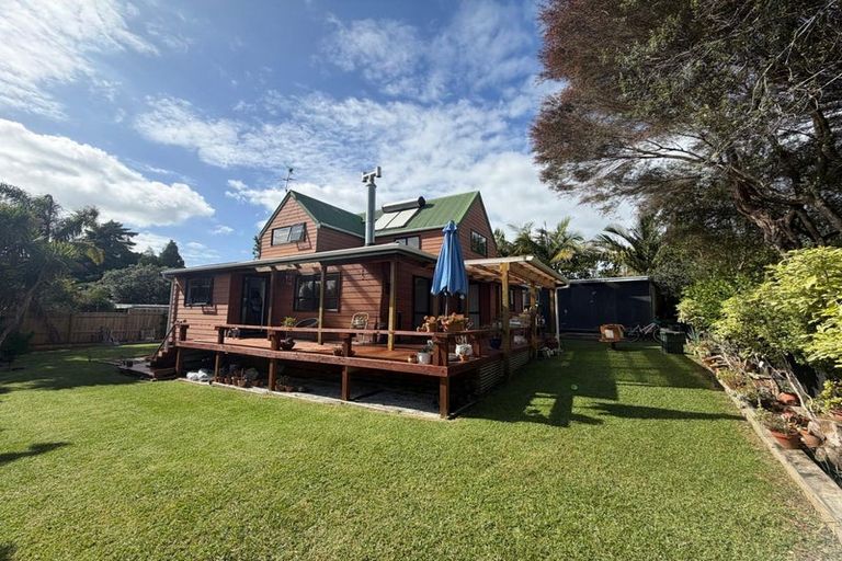 Photo of property in 2/19a Woodvale Road, Glen Eden, Auckland, 0602