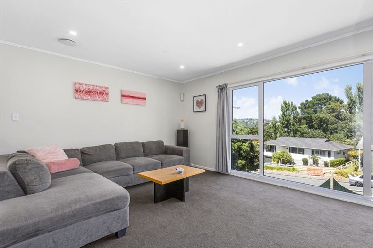Photo of property in 11 Penryn Drive, Camborne, Porirua, 5026