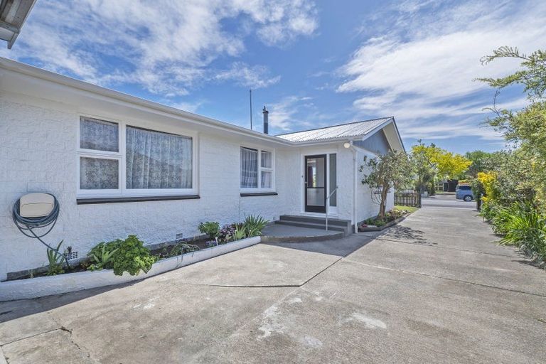 Photo of property in 15 Geddis Street, Rangiora, 7400
