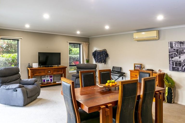 Photo of property in 39 County Heights Drive, Aokautere, Palmerston North, 4471