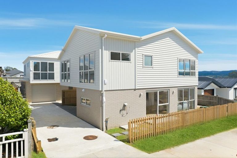 Photo of property in 6a Kaimai Avenue, Massey, 0614