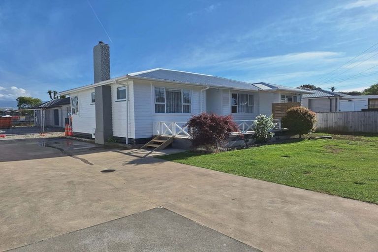 Photo of property in 210 Ngamotu Road, Spotswood, New Plymouth, 4310