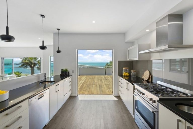 Photo of property in 25 Kinsey Terrace, Clifton, Christchurch, 8081