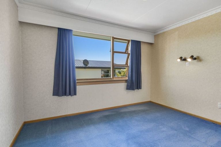 Photo of property in 11 Kinmont Crescent, Kinmont Park, Mosgiel, 9024