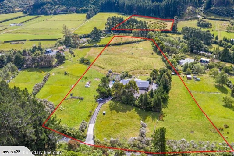 Photo of property in 1423 Akatarawa Road, Akatarawa Valley, Upper Hutt, 5372
