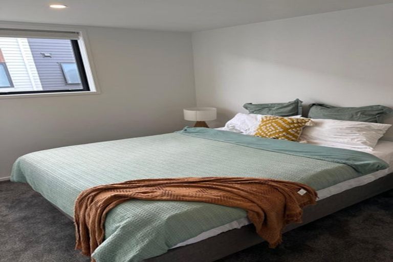 Photo of property in 3/216 Rosebank Road, Avondale, Auckland, 1026