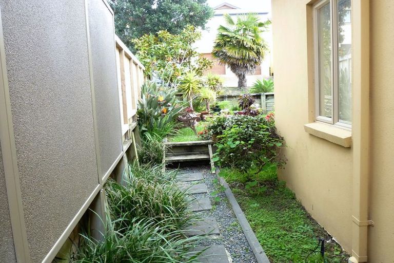 Photo of property in 17 Trimaran Drive, Gulf Harbour, Whangaparaoa, 0930