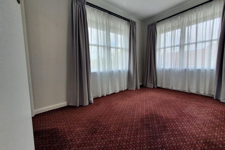 Photo of property in 7 Straven Road, Riccarton, Christchurch, 8011