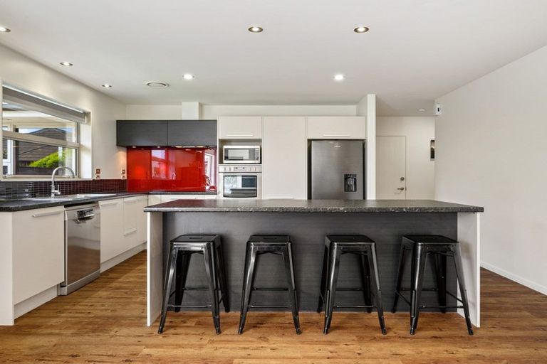 Photo of property in 2 Ambrosia Lane, Aidanfield, Christchurch, 8025