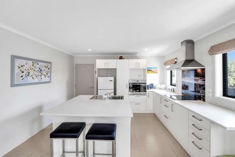 Photo of property in 2 Burns Street, Springvale, Whanganui, 4501