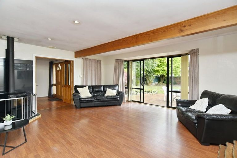 Photo of property in 43 Bush Street, Rangiora, 7400