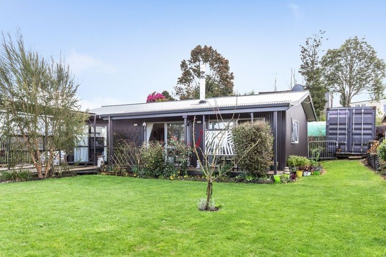 Photo of property in 141 Rangatira Drive, Mangakino, 3421