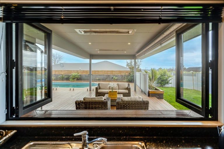 Photo of property in 2 The Croft, Havelock North, 4130