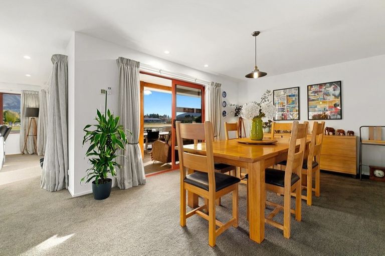 Photo of property in 15 Allenby Place, Wanaka, 9305