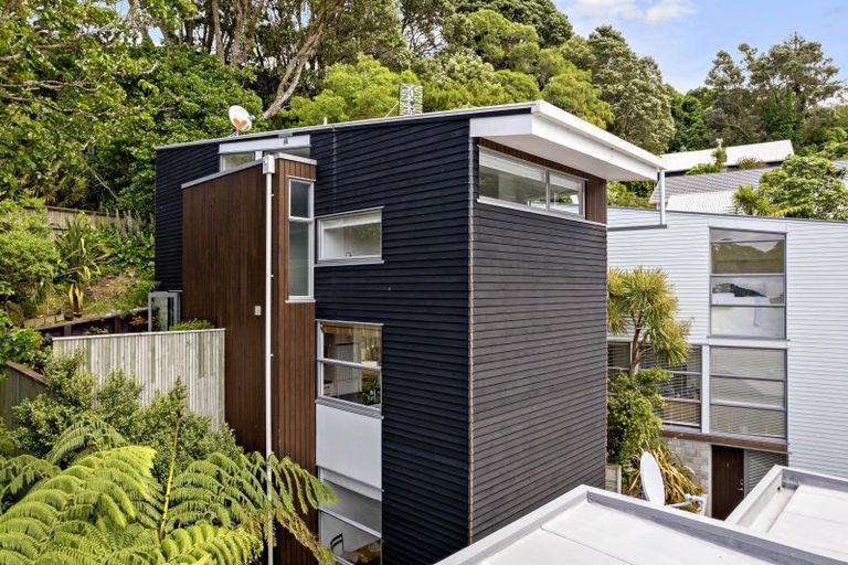 Photo of property in 37f Ngaio Road, Kelburn, Wellington, 6012