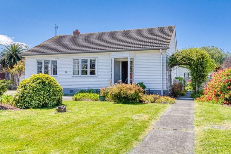 Photo of property in 6 Rutherford Road, Marewa, Napier, 4110