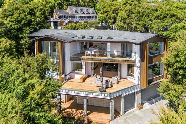 Photo of property in 293b Titirangi Road, Titirangi, Auckland, 0604