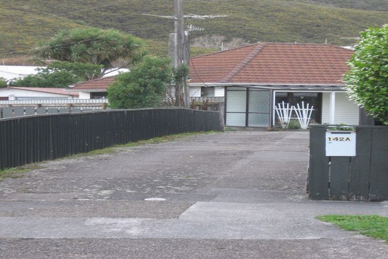 Photo of property in 142a Molesworth Street, Taita, Lower Hutt, 5011